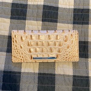Brahmin Wallet
